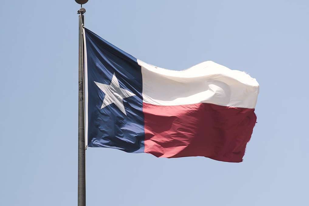 Texas midwife arrested for performing illegal abortions and operating clinics without license