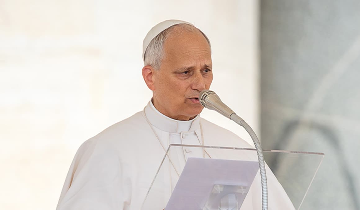 Pope Leo issues caution amid divide over Cardinal Cupich’s decision to honor pro-abortion US senator