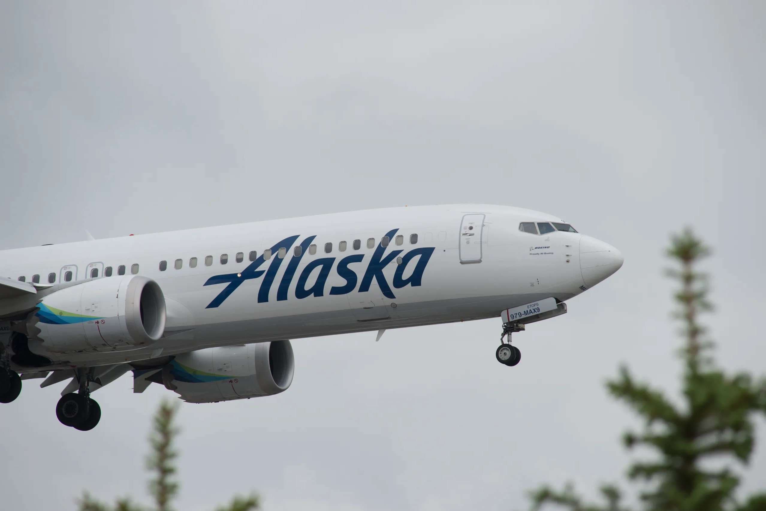 Ninth Circuit revives religious discrimination claims by 2 Christian Alaska Airlines flight attendants