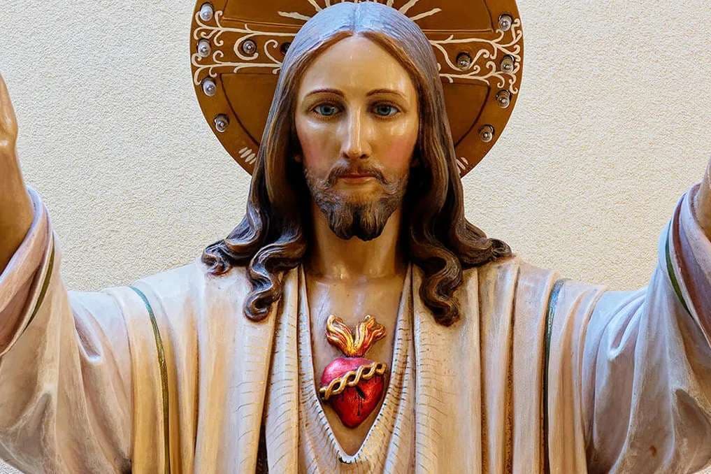 Your guide to a Sacred Heart Enthronement at home