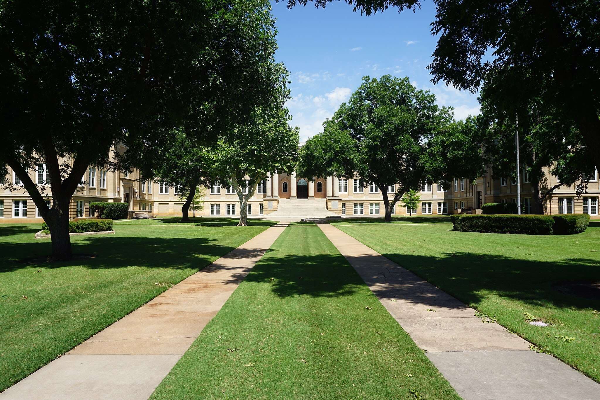 Christian university in Texas apologizes after staff member called pro-life sign ‘hate speech’