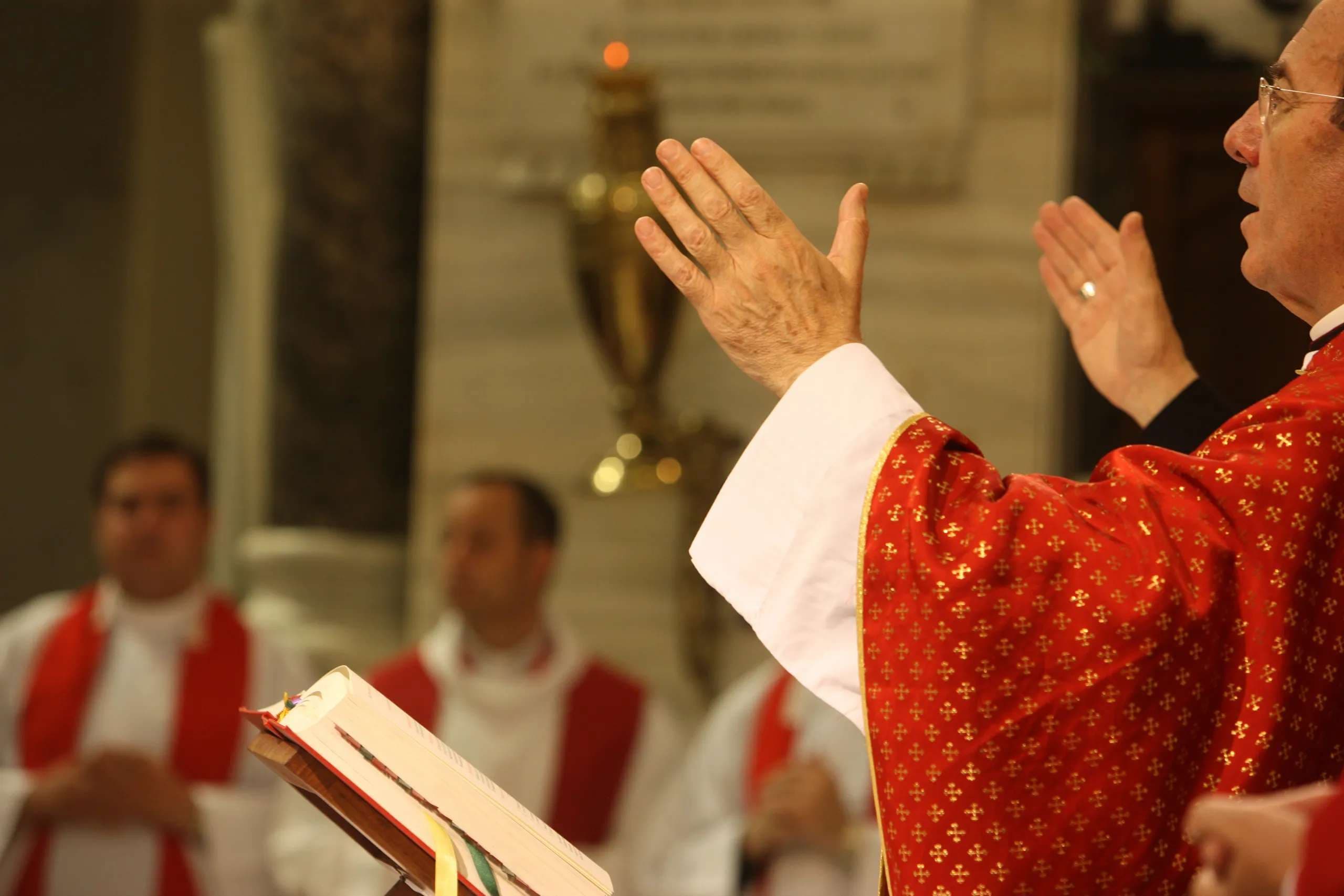 EXCLUSIVE: Amid priest shortage, Catholic ministry aims to reshape views of priesthood