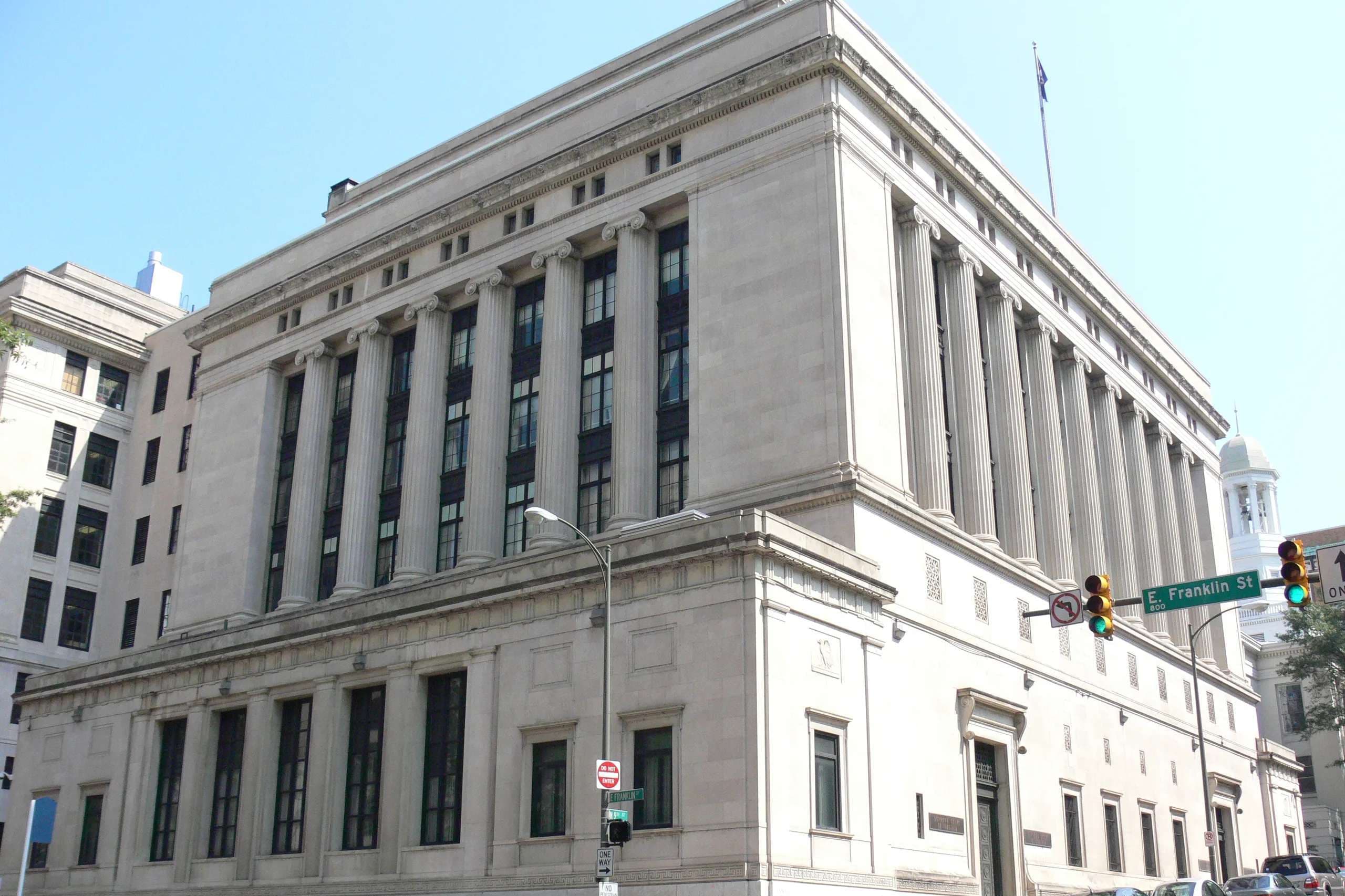 Virginia Supreme Court declines to stay lower court ruling, leaving redistricting amendment on hold