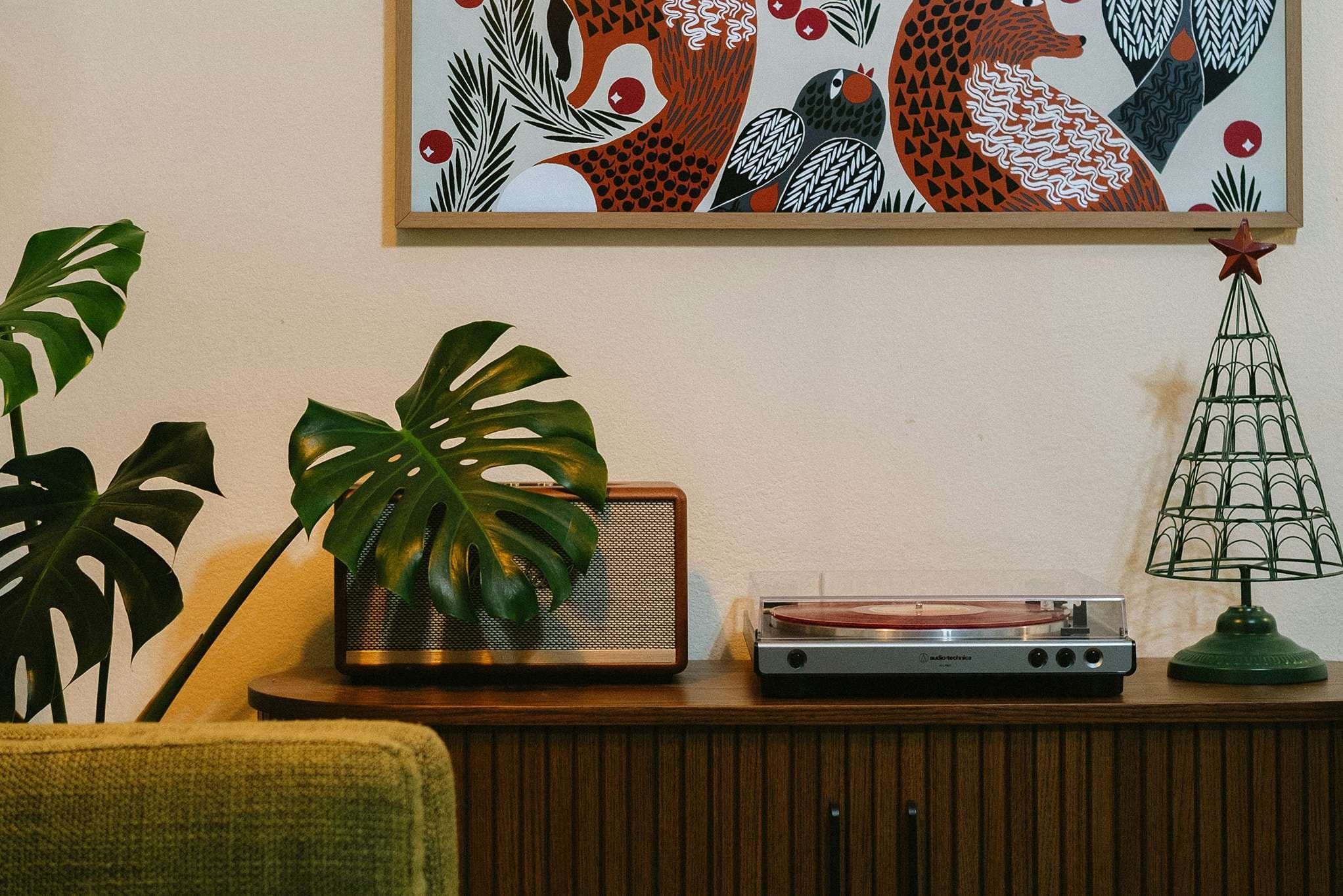 The ultimate Christmas dinner playlist: 3 moods