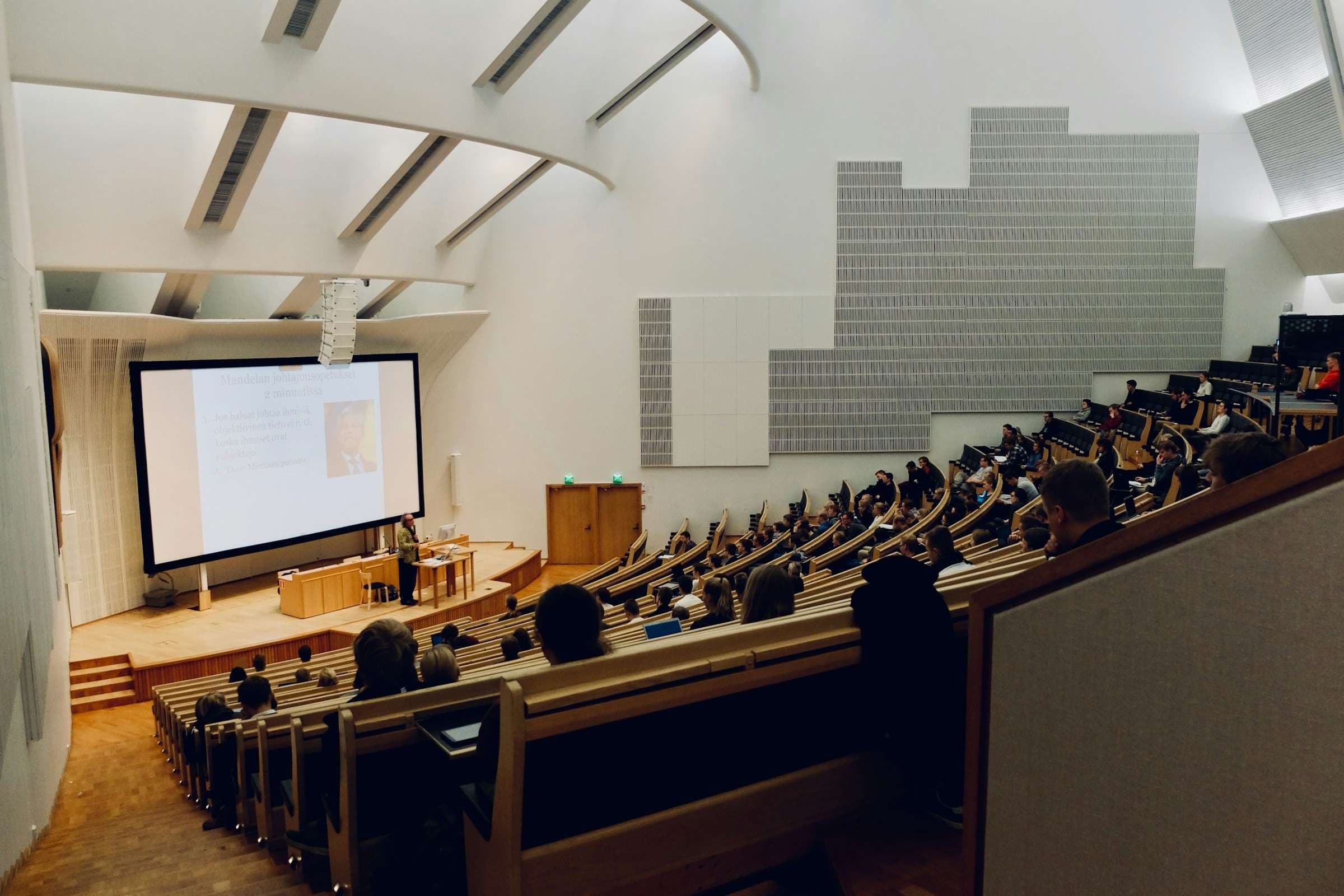 Free Press: Analysis of college syllabi finds substantial bias