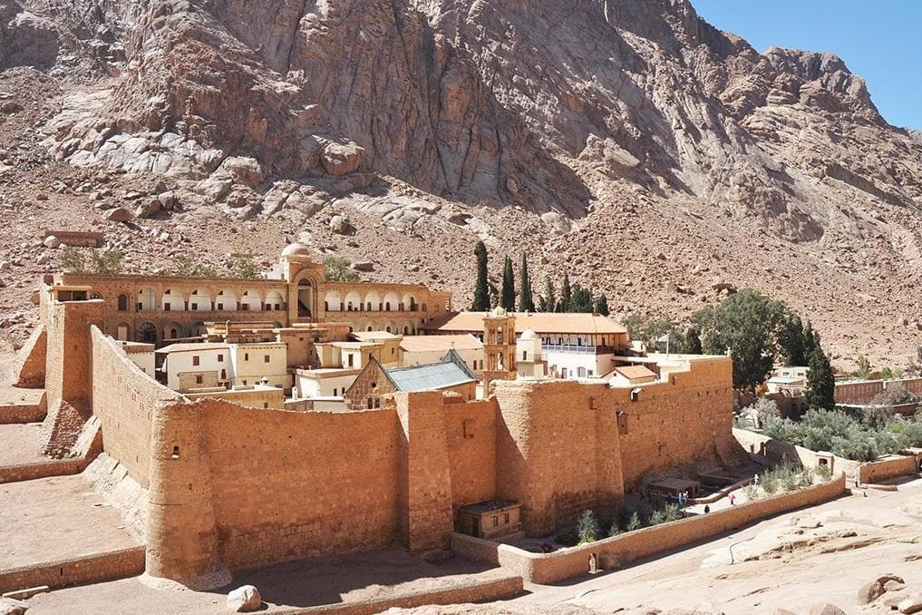 Greece and Egypt foreign affairs ministers meet amid Mount Sinai monastery controversy