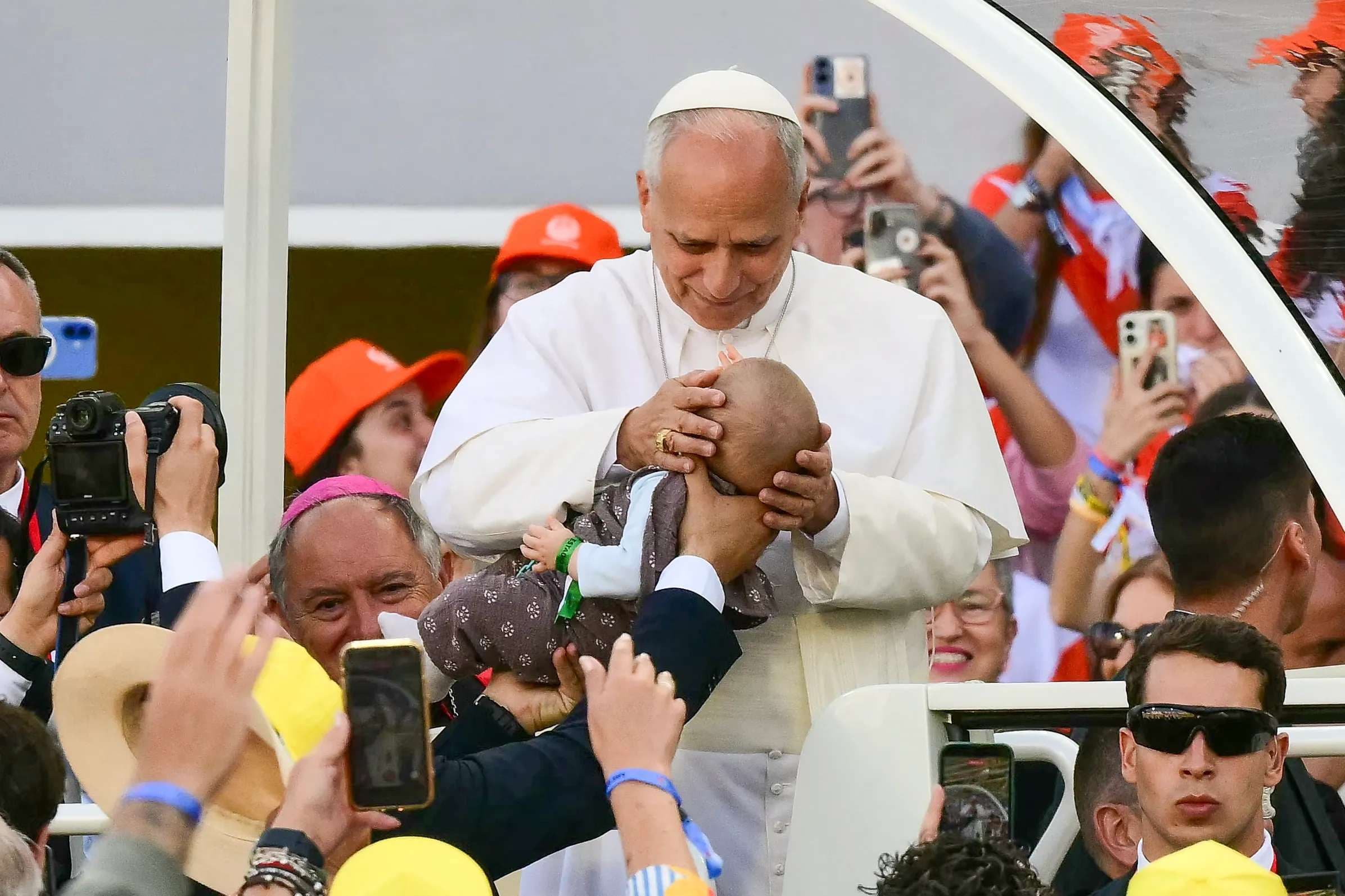Pope Leo visits migrant hotspot in Canary Islands, renewing calls for dignified treatment of immigrants