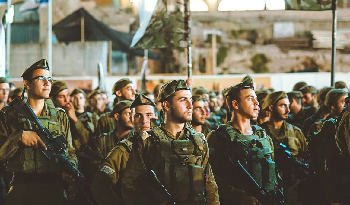 Trump signals he may order US military intervention as Israel & Iran continue to trade missile strikes