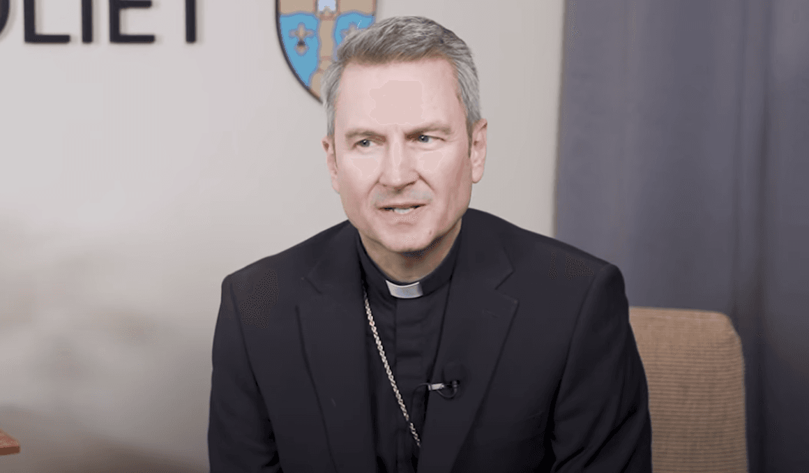 Illinois diocese closes, merges parishes in wake of declining Mass attendance